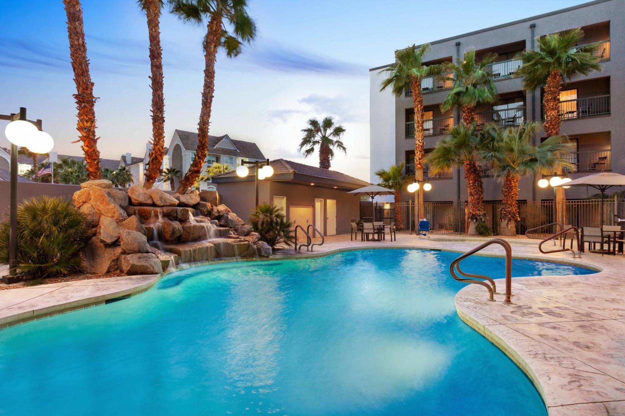 Courtyard By Marriott Las Vegas Stadium Area Ngoại thất bức ảnh