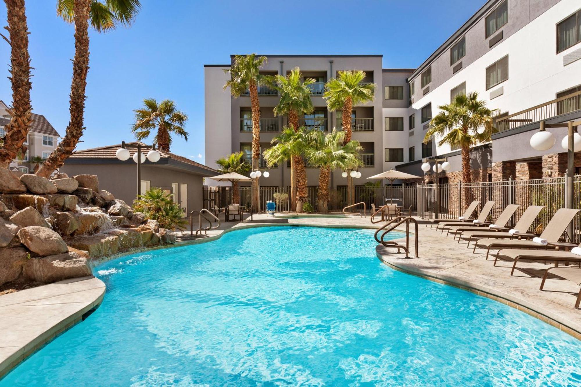 Courtyard By Marriott Las Vegas Stadium Area Ngoại thất bức ảnh